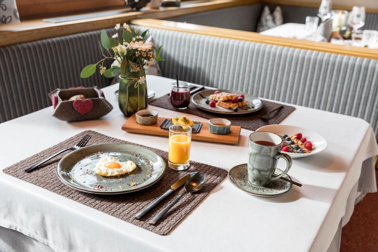 Haus Elisabeth Hotel Sankt Leonhard im Pitztal Ngoại thất bức ảnh